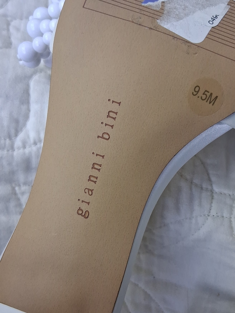 Gianni Bini Lonzo White Beaded Slide Sandals 9.5 - Picture 8 of 13